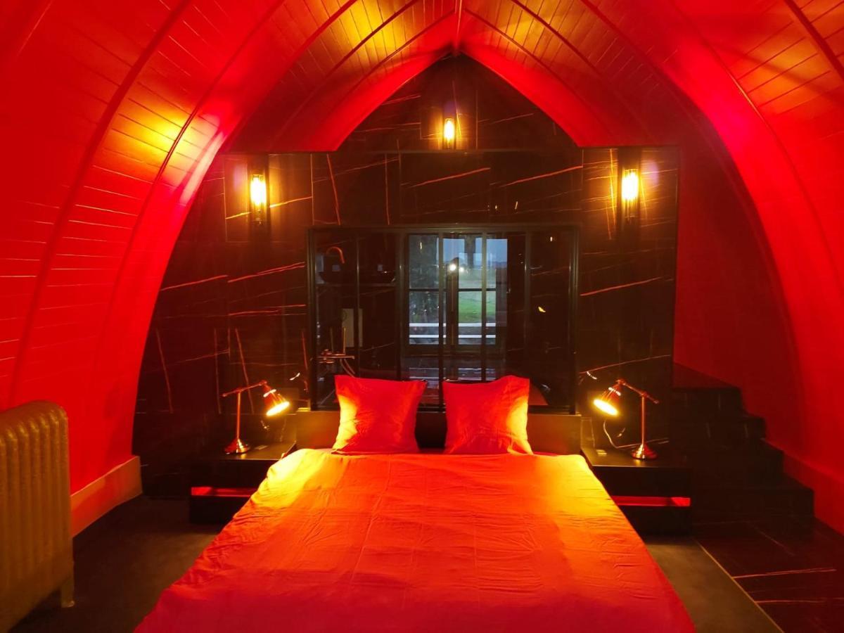 Chambres D'Hotes De Grand Standing A 20Mn Du Zoo De La Fleche Et 40Mn Du Circuit Du Mans La Chapelle-aux-Choux 外观 照片